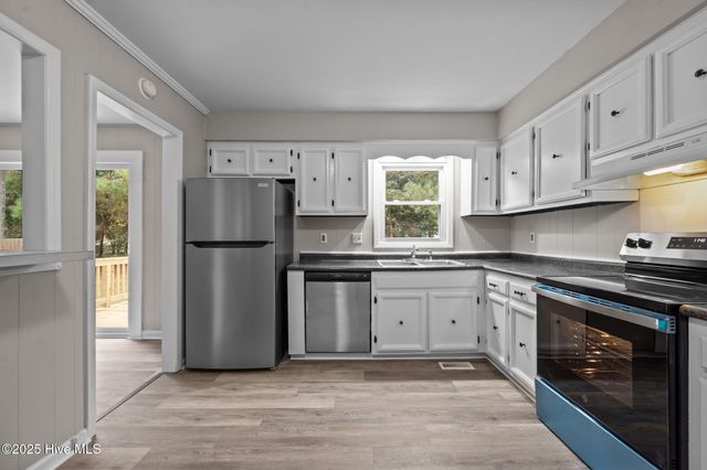 106 Ronny Court, Jacksonville, NC 28546