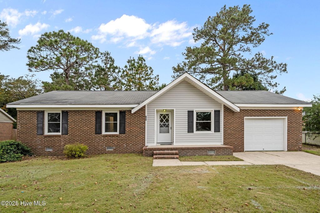 106 Ronny Court, Jacksonville, NC 28546