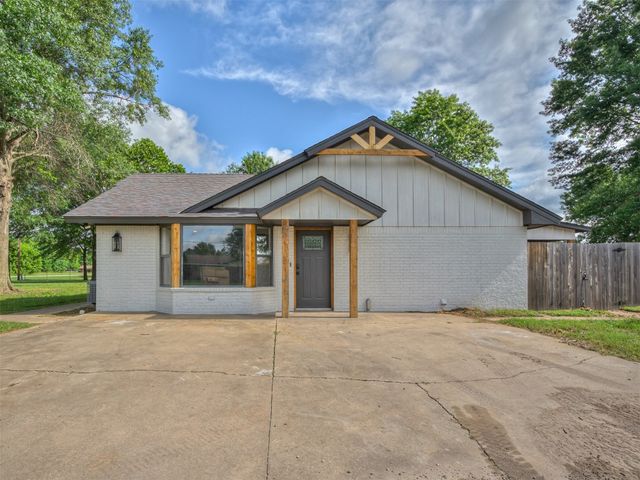 16101 S Rock Creek Road, Shawnee, OK 74801