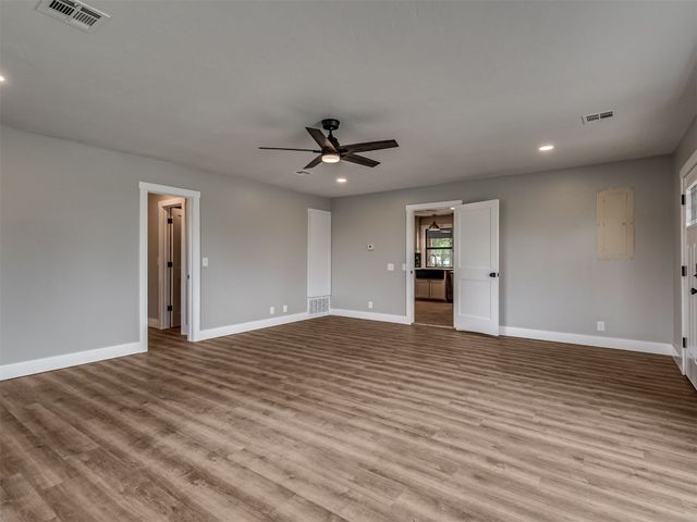 16101 S Rock Creek Road, Shawnee, OK 74801