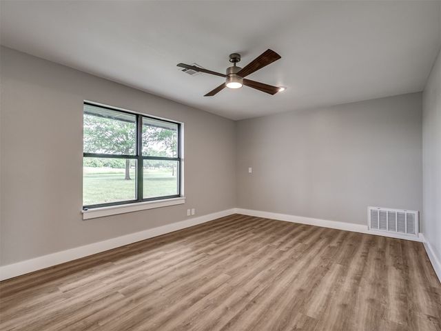 16101 S Rock Creek Road, Shawnee, OK 74801