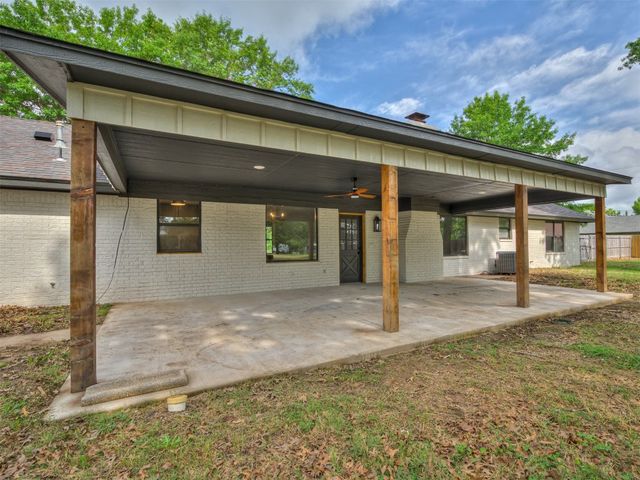 16101 S Rock Creek Road, Shawnee, OK 74801