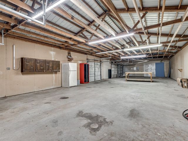 16101 S Rock Creek Road, Shawnee, OK 74801