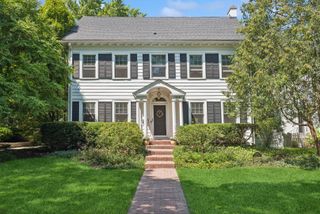 1316 Ashland Avenue, Wilmette, IL 60091