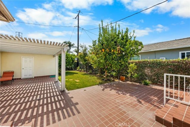 2162 Charlemagne, Long Beach, CA 90815