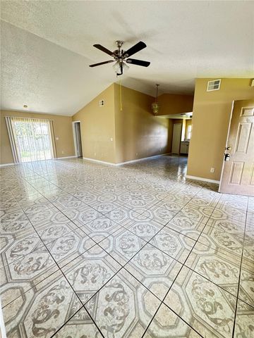 318 RONNIE CIRCLE, Orlando, FL 32811
