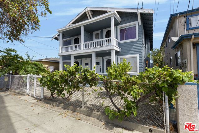 372 W 11th Street, San Pedro (los Angeles), CA 90731