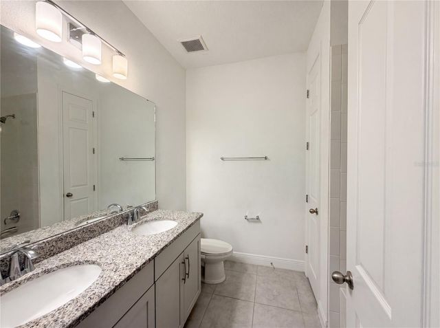 528 BELLISSIMO PLACE, Howey In The Hills, FL 34737