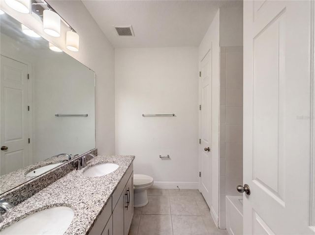 528 BELLISSIMO PLACE, Howey In The Hills, FL 34737