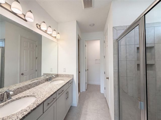 528 BELLISSIMO PLACE, Howey In The Hills, FL 34737