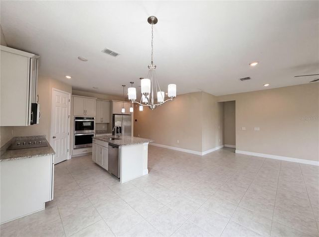 528 BELLISSIMO PLACE, Howey In The Hills, FL 34737
