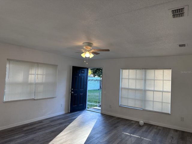 3112 AVENUE V NW B, Winter Haven, FL 33881