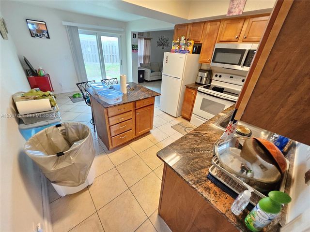 517 SW 1st Court, Boynton Beach, FL 33435
