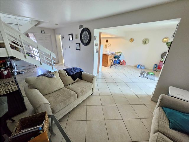 517 SW 1st Court, Boynton Beach, FL 33435