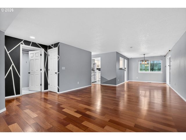 17285 Sw HART Way, Beaverton, OR 97007