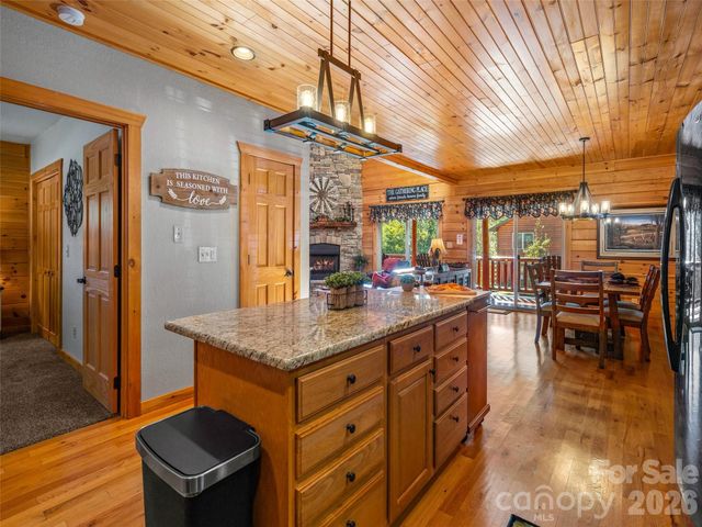 242 Panoramic Loop, Maggie Valley, NC 28751