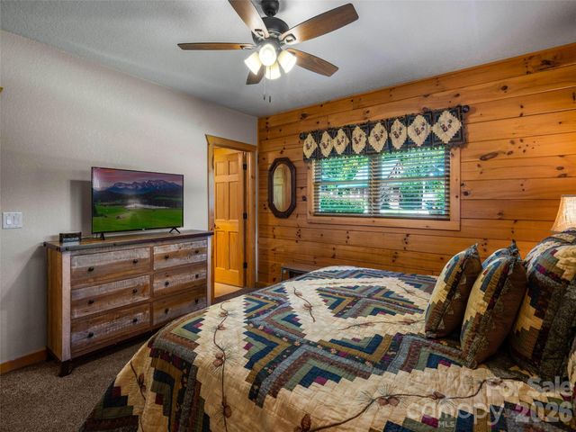 242 Panoramic Loop, Maggie Valley, NC 28751