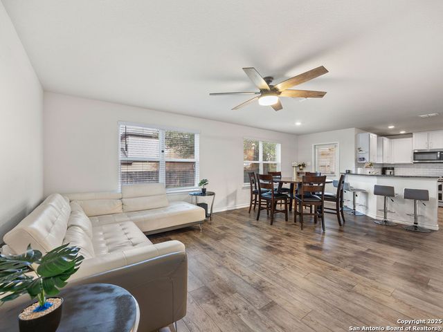 22146 Pivot Point, San Antonio, TX 78261