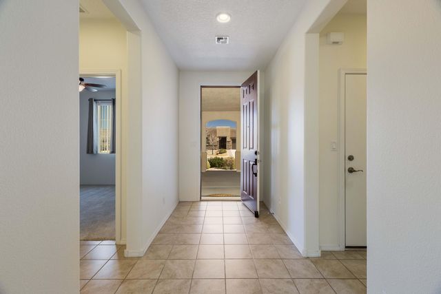 9312 Bear Lake Way NW, Albuquerque, NM 87120