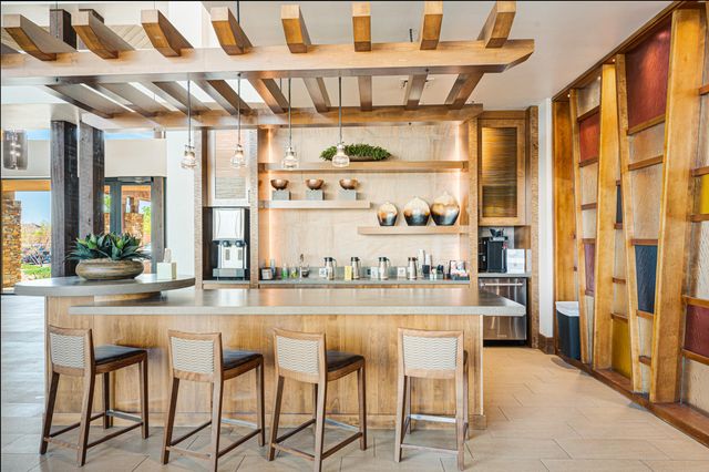 9312 Bear Lake Way NW, Albuquerque, NM 87120