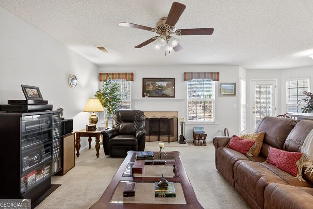 284 Cottonwood Creek Circle, Canton, GA 30114