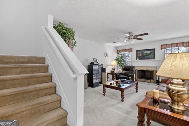 284 Cottonwood Creek Circle, Canton, GA 30114