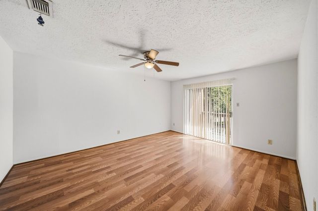 10555 Turtlewood Court 303, Houston, TX 77072