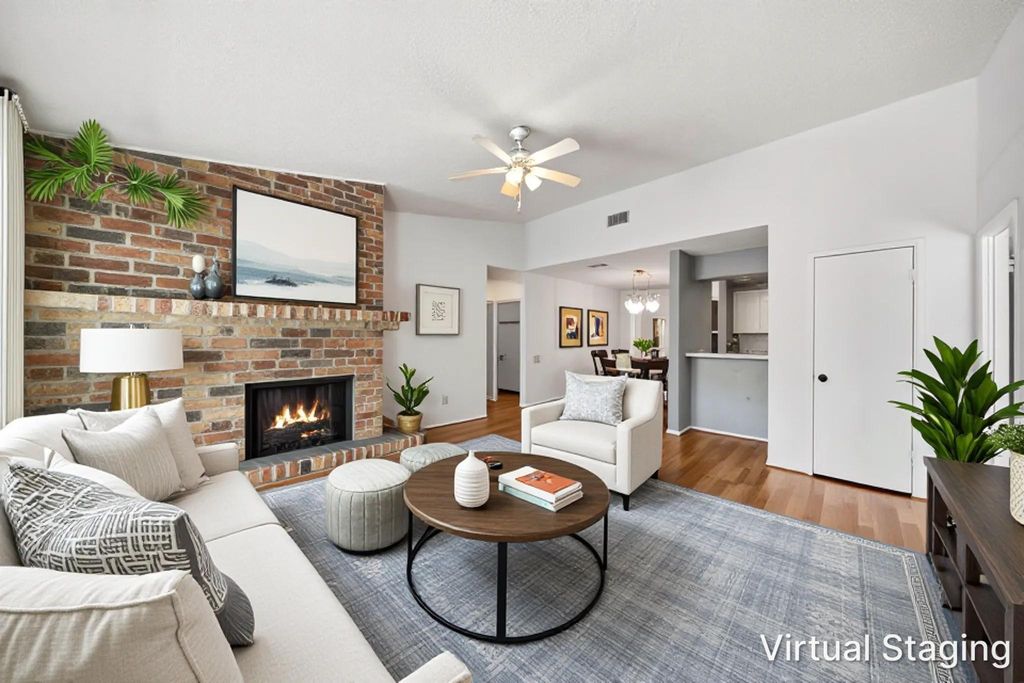 10555 Turtlewood Court 303, Houston, TX 77072