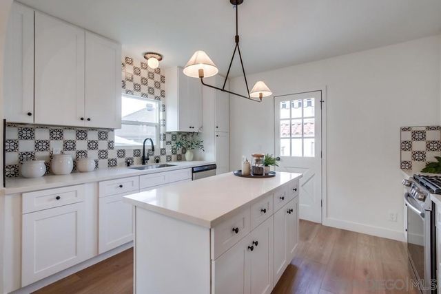 4418 Monroe Ave, San Diego, CA 92115