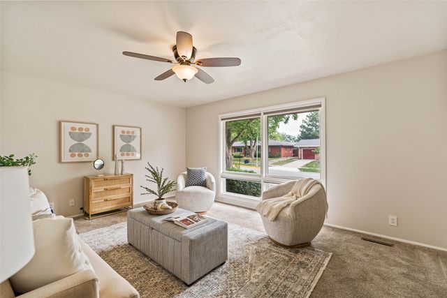 1411 Glendale Avenue, Ames, IA 50010