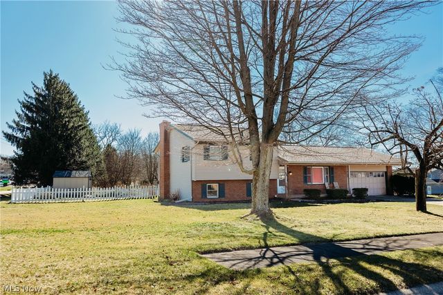 700 Denshire Drive NW, Canal Fulton, OH 44614