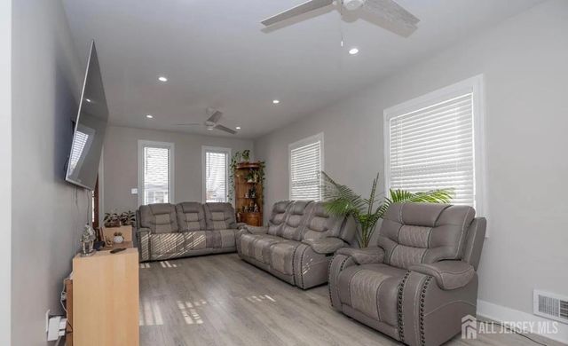 118 Holly Street, Port Reading, NJ 07064