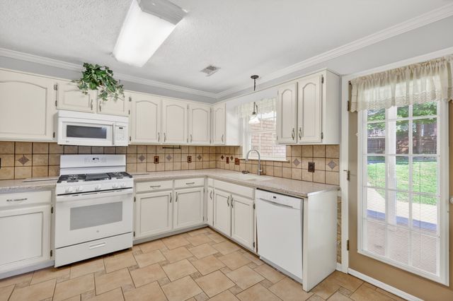 613 McGivney Ct, Smyrna, TN 37167