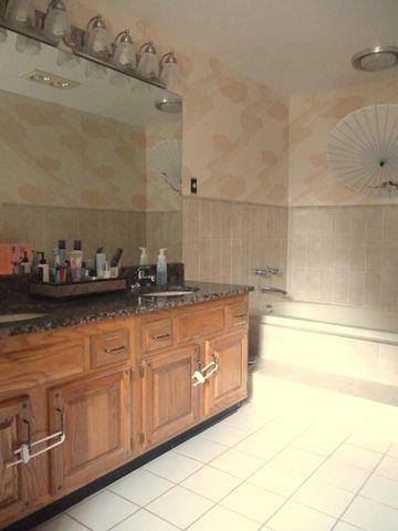 124 Hampton Rd -, Sharon, MA 02067