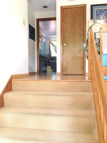 124 Hampton Rd -, Sharon, MA 02067
