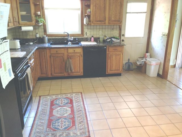 124 Hampton Rd -, Sharon, MA 02067