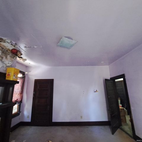 404 E Iowa Street, Evansville, IN 47711