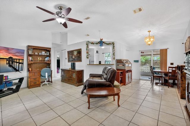 2979 CHILTON STREET, Deltona, FL 32738