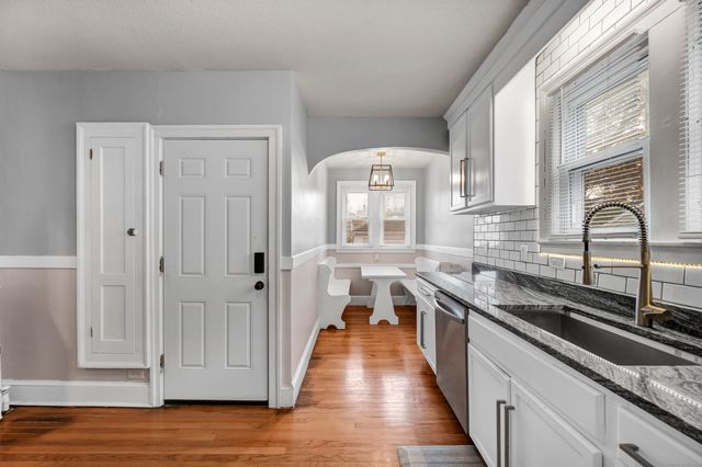 108 Ardmore Road, West Hartford, CT 06119