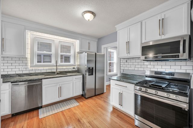 108 Ardmore Road, West Hartford, CT 06119