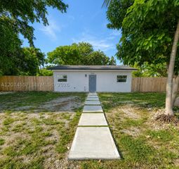 980 NW 13th St, Homestead, FL 33030