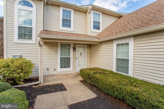 1811 HENNESSY DR, Southampton, PA 18966