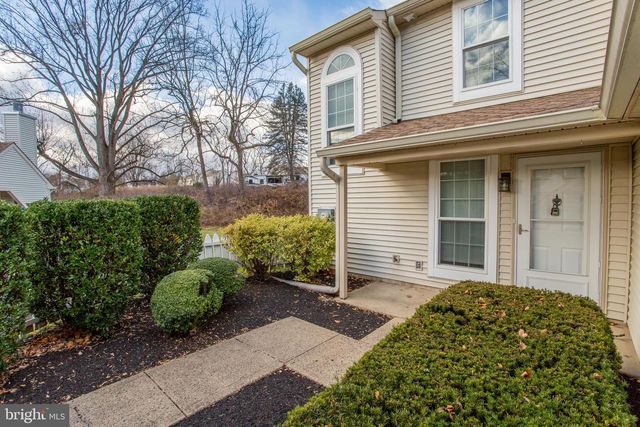 1811 HENNESSY DR, Southampton, PA 18966