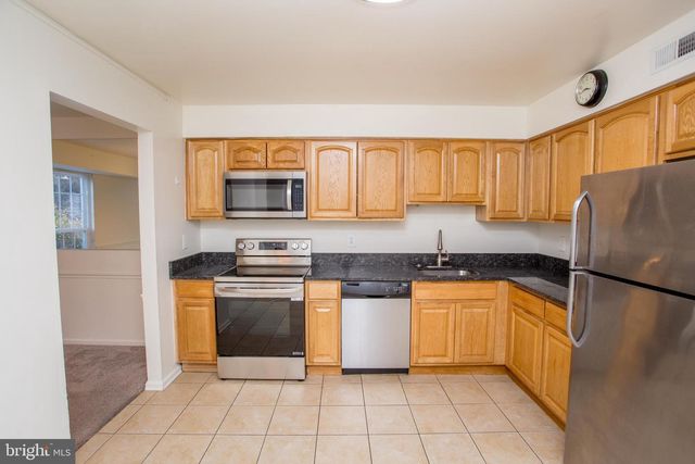 1811 HENNESSY DR, Southampton, PA 18966