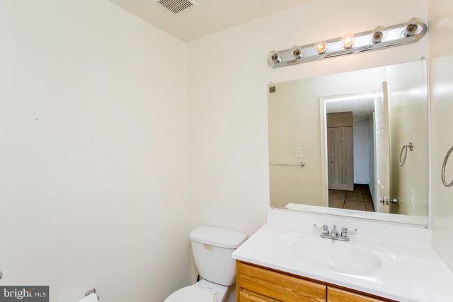 1811 HENNESSY DR, Southampton, PA 18966