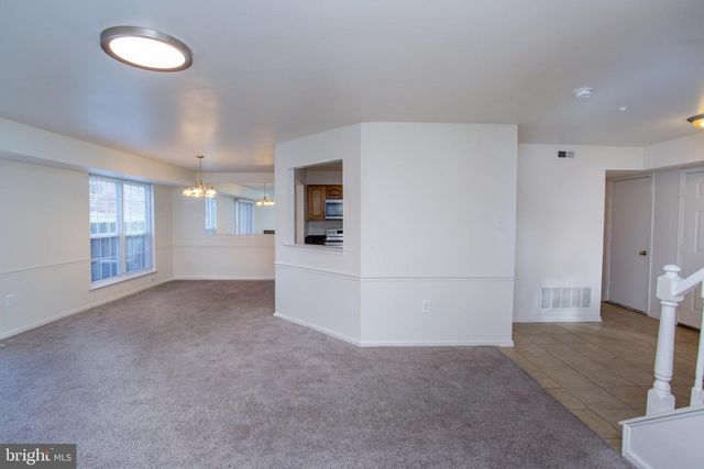 1811 HENNESSY DR, Southampton, PA 18966