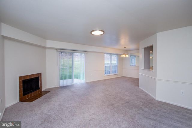 1811 HENNESSY DR, Southampton, PA 18966