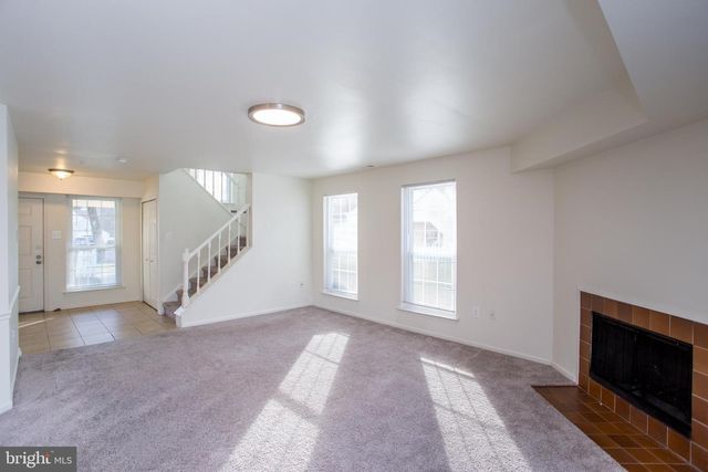 1811 HENNESSY DR, Southampton, PA 18966