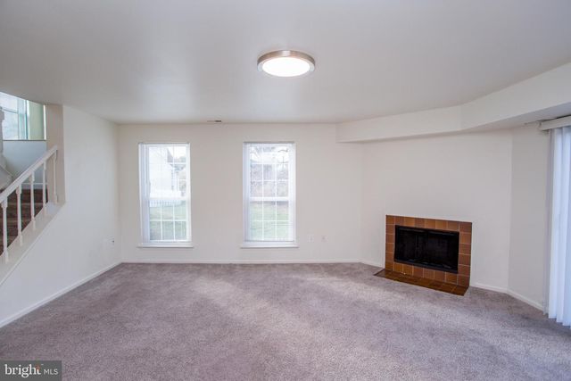 1811 HENNESSY DR, Southampton, PA 18966