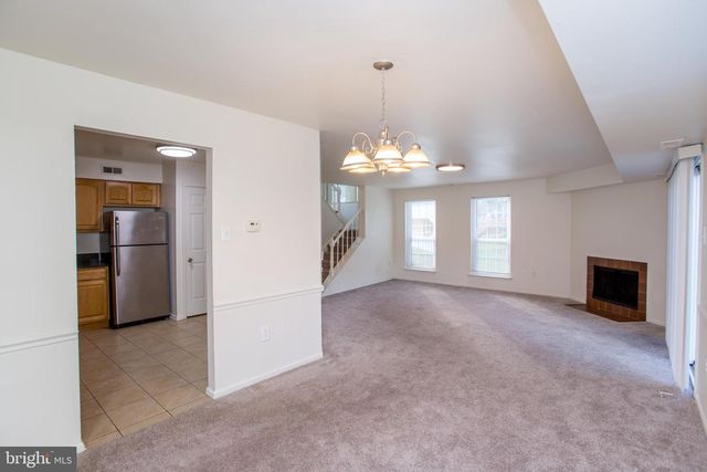 1811 HENNESSY DR, Southampton, PA 18966